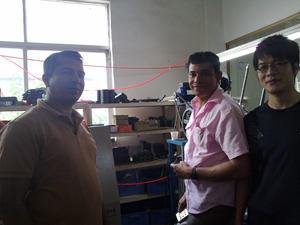 Sri Lanka customer with Technician Wu.jpg