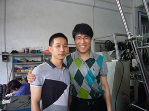 Korean customer with Technician Cai.jpg