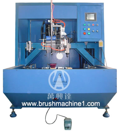 5-Axis 2-Head Wood Broom Machine WXD-5A2H04.jpg